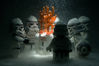 Illustration for article titled Daily life on Hoth, illustrated with Lego